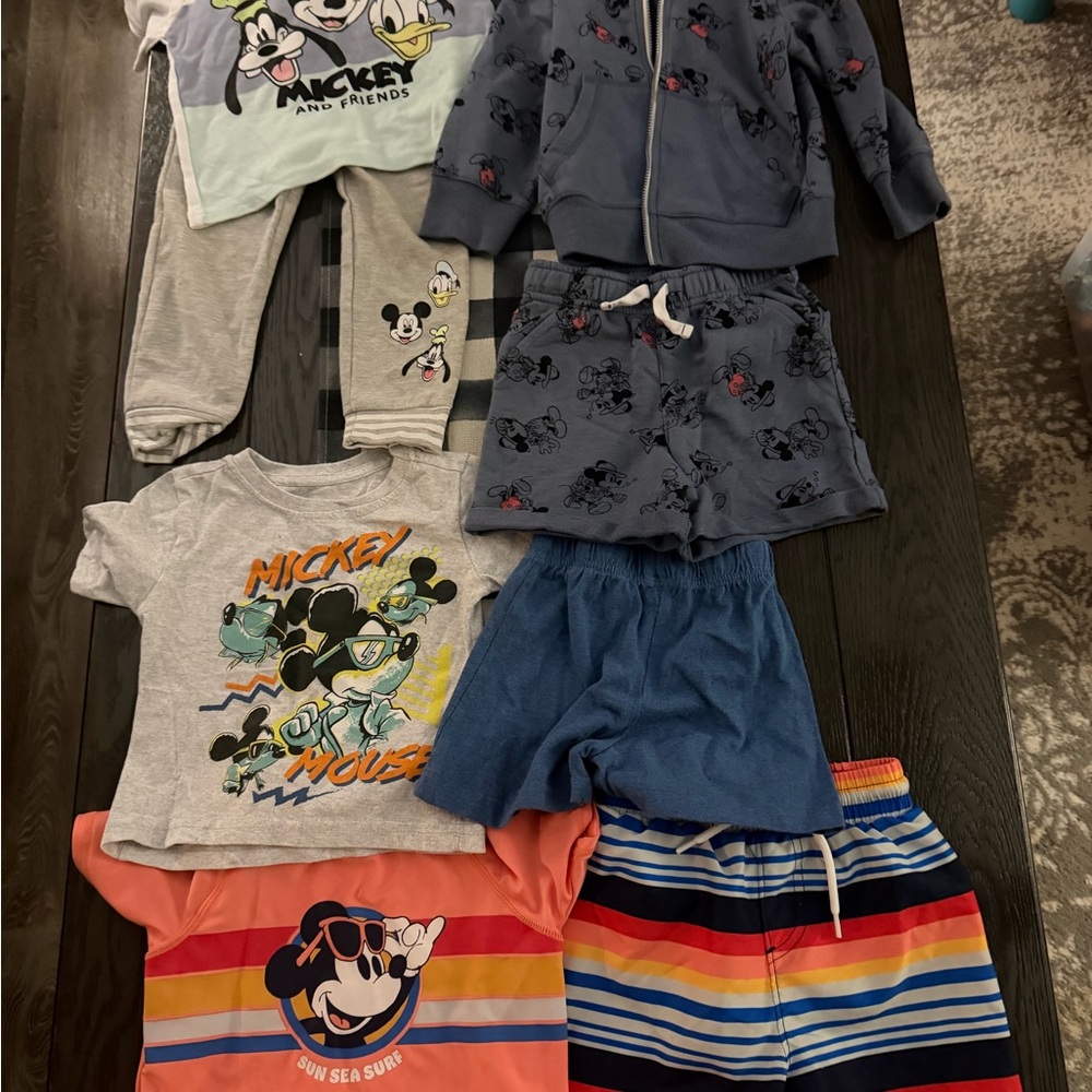 Mickey Mouse boys lot of 4 24 months and 2T outfits like new condition. - Picture 4 of 9